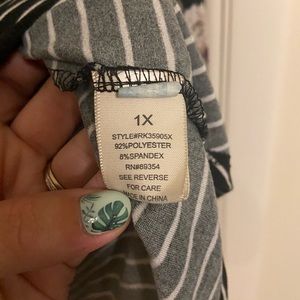 Ultra soft 3/4 sleeve floral tee